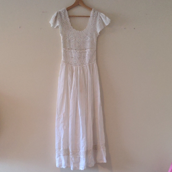 Doen Modeira White Crochet Dress - Picture 5 of 9